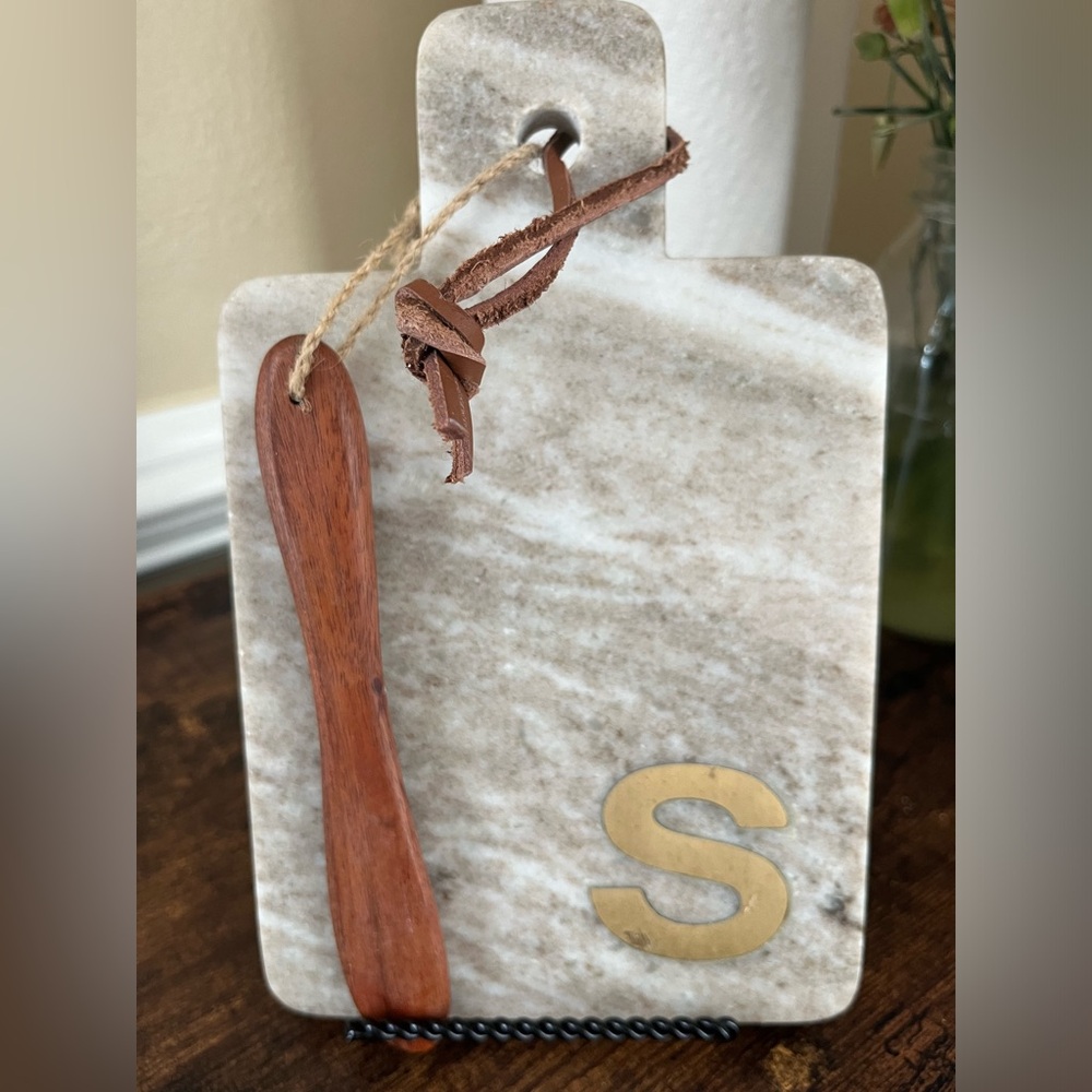 Small “S” Monogrammed Marble Cheese Charcuterie Board with Spreader